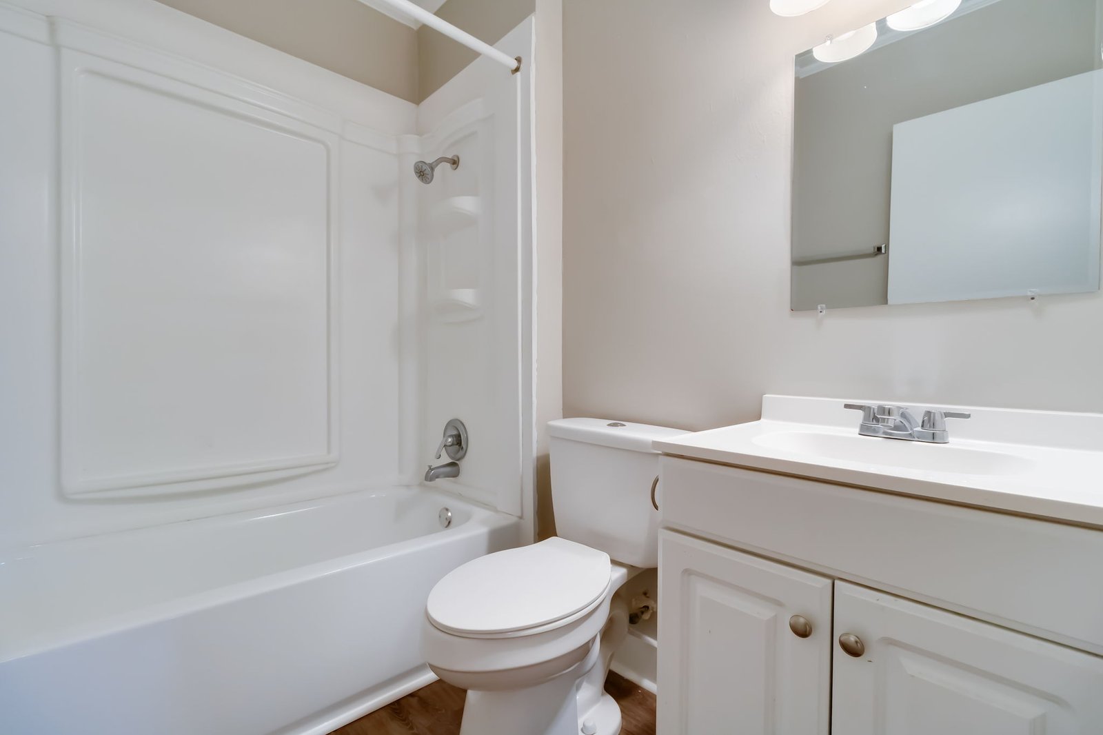 9-web-or-mls-115 S Girouard Rd-E1-9